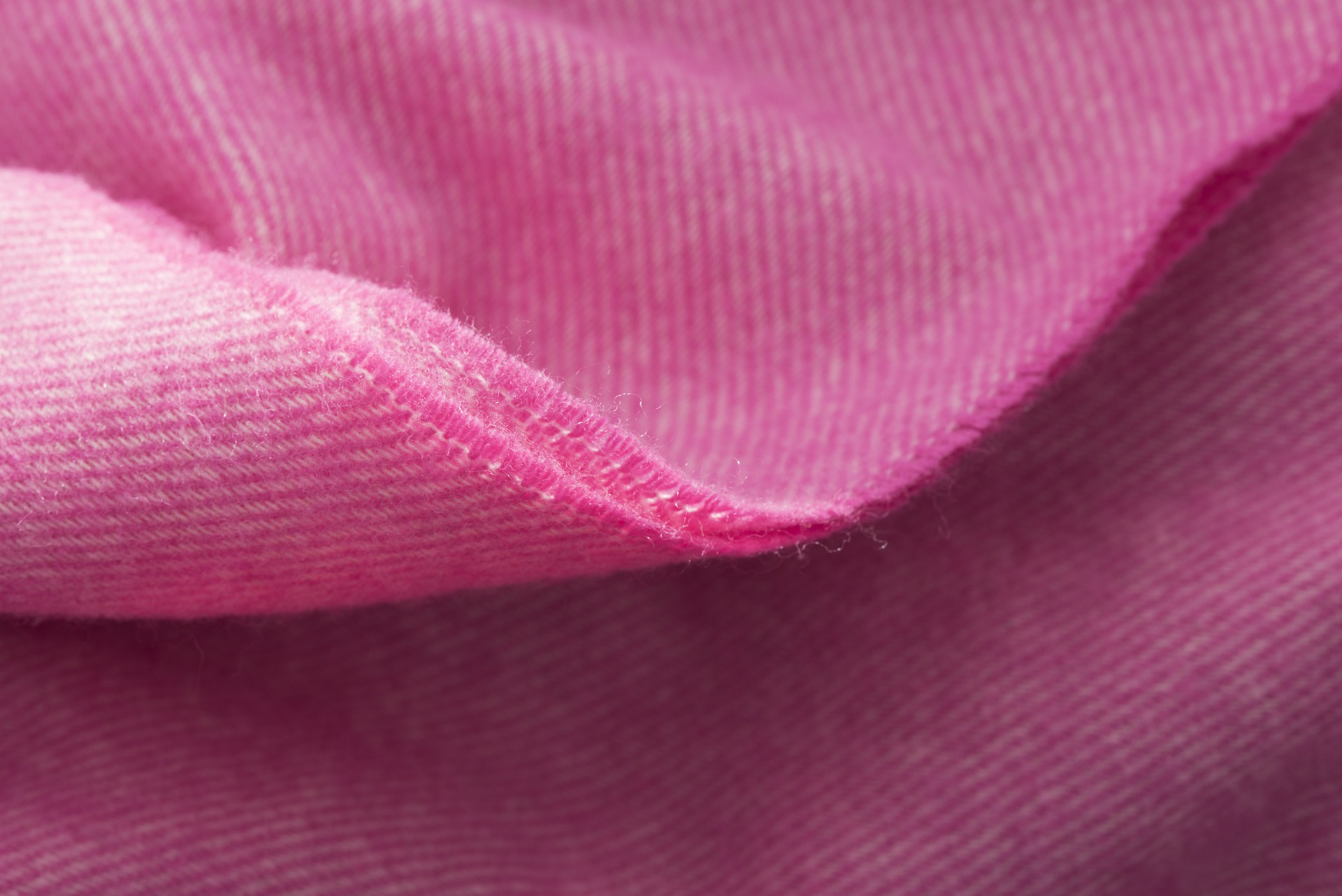 Kashmir kläder och cashmere tröjor för dam och herr